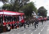 Escolares desfilaron por Fiestas Patrias