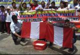 Agremiados a CGTP lavan bandera en el parque Obrero de Chiclayo
