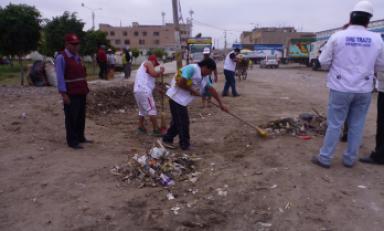 ONG Trazo realiza jornada de limpieza en distrito de José Leonardo Ortiz (Foto: Chiclayo en Línea)