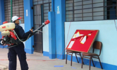 Ya son 16 nuevos casos de dengue reportados en Batangrande, por ello se ha redoblado la tarea de fumigación. (Foto Internet)