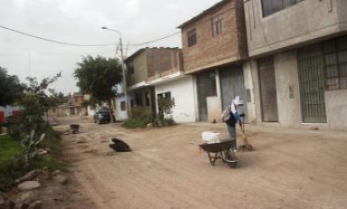 Limpieza de las calles de la ciudad como parte del proyecto "ChiclaYo Limpio". (Foto cortesía)