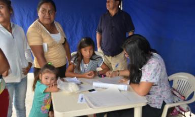 Población de Mesones Muro recibió atención médica gratuita. (Foto cortesía GRL)