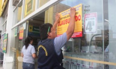 El supermercado Metro de Chiclayo fue clausurado por la municipalidad. (Foto MPCh)