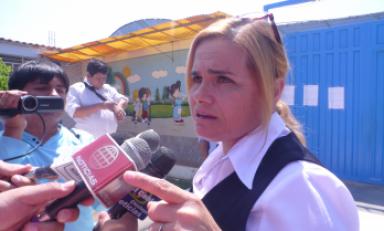 Padres de familias se enfrentan por la dirección del colegio inicial N°049