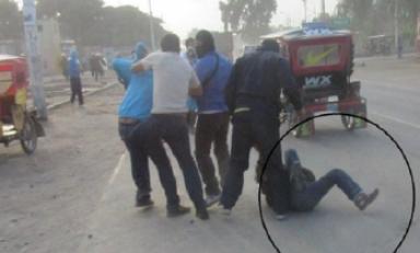 Estos serían los sujetos que ayer golpearon y robaron la cámara a un periodista en Pomalca. (Foto RPP)
