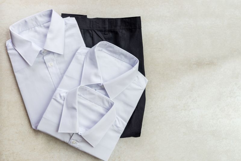 Disponen normas técnicas para uniformes escolares que garanticen comodidad y bienestar de alumnos