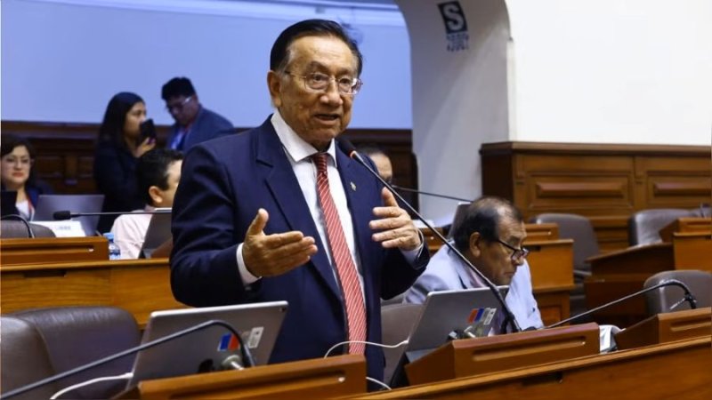 José María Balcázar es electo titular del Congreso y asumirá la Presidencia del país