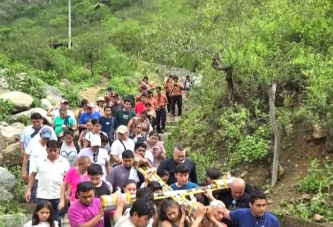 Lambayeque: inician descenso extraordinario de Santísima Cruz de Motupe ante lluvias
