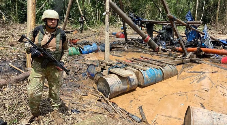 Fuerzas del orden golpean a minería ilegal causándoles pérdidas por S/ 11 millones