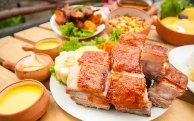 Taste Atlas califica al chancho al palo como una "obra maestra" de la gastronomía peruana