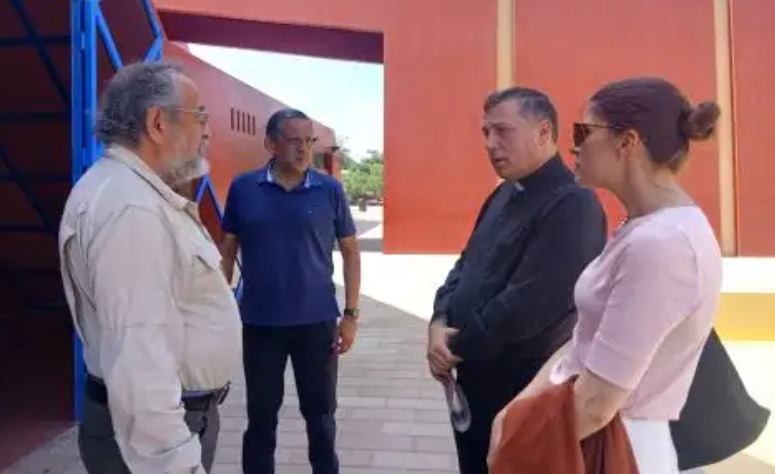Misión del Vaticano visita Museo Tumbas Reales como parte de preparativos para la llegada del Papa León XIV