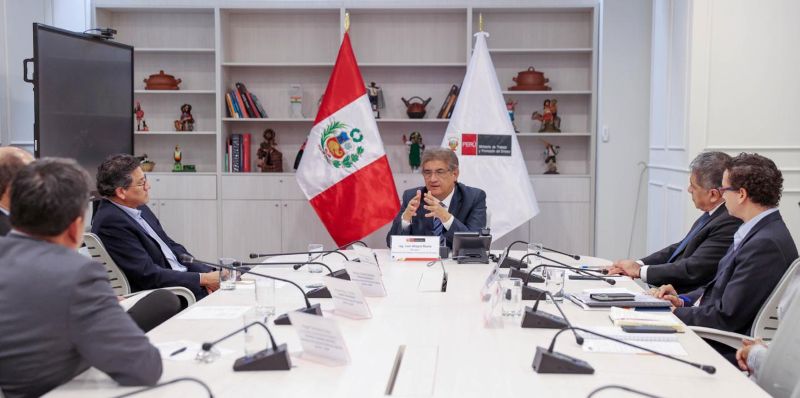 Ministro de Trabajo abre una nueva etapa de diálogo social para impulsar la formalización y el empleo