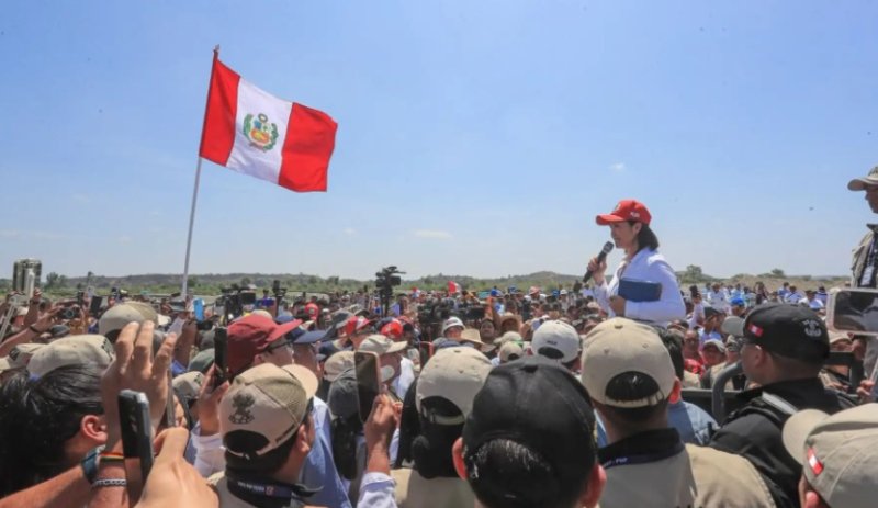 Presidenta Keiko Fujimori anuncia S/ 140 millones para trabajos de descolmatación en Piura