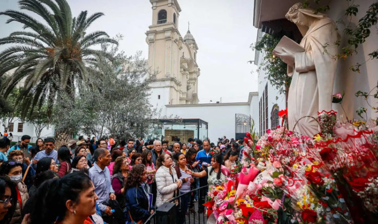 Santa Rosa de Lima: fe llena de devoción y tradiciones marcan la jornada de hoy en su santuario