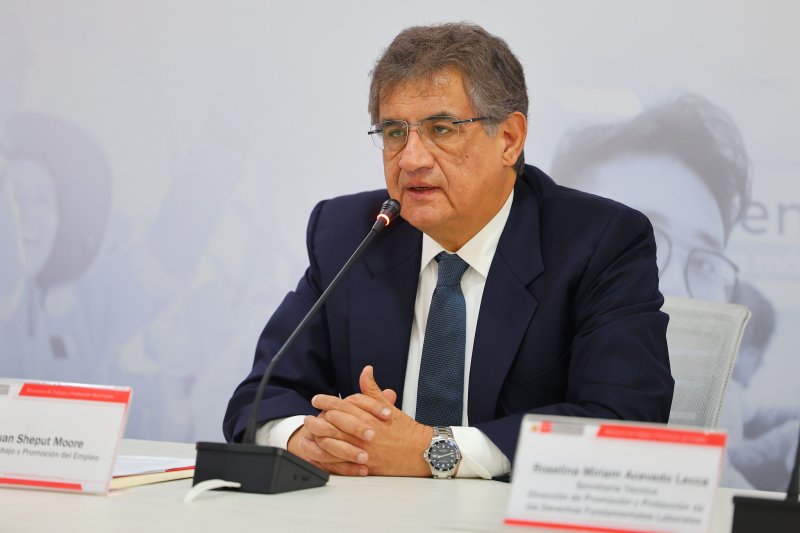 Ministro de Trabajo: “La inteligencia artificial debe transformar el empleo, no desplazar a los trabajadores”