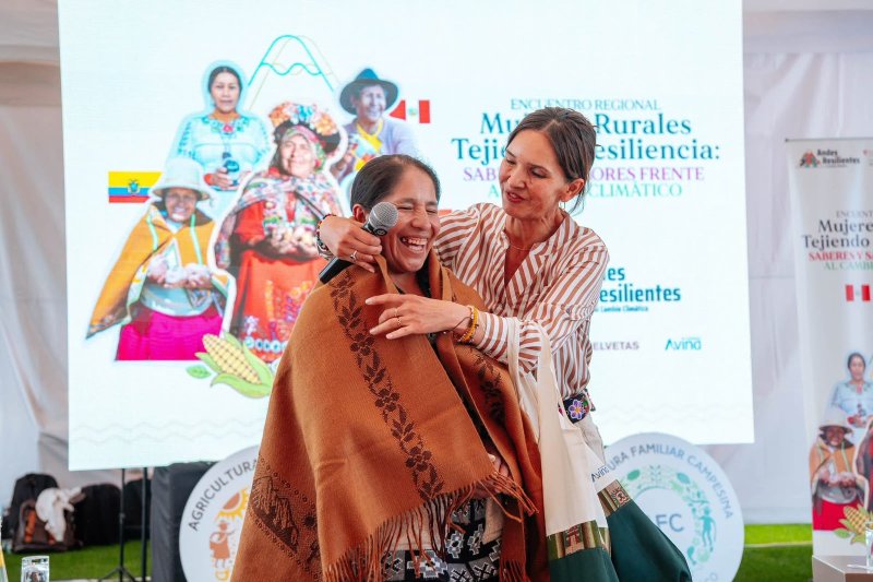Agricultora puneña Exaltación Condo fue reconocida en Encuentro de Mujeres Rurales de la Comunidad Suiza en Ecuador