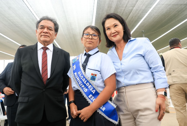 Presidenta Keiko Fujimori presenta nuevos lineamientos educativos para recuperar el orden en los colegios