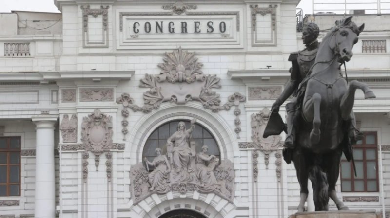 Congreso propone regular capacidad operativa de la Dirección Nacional de Inteligencia