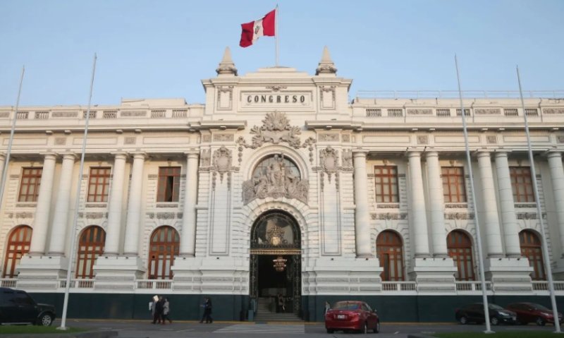 Comisión de Constitución del Congreso recoge aportes sobre delegación de facultades