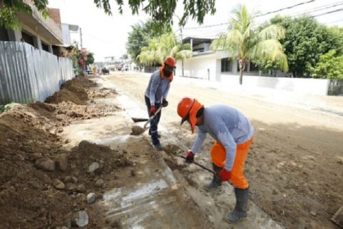 Sector Vivienda transfiere S/ 38.4 millones a 10 municipios para obras de saneamiento
