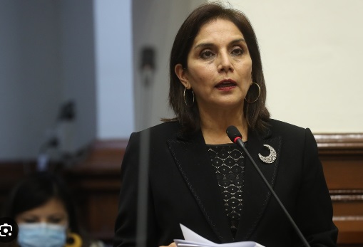 Patricia Juárez aclara que Lizarzaburu no le pidió disculpas por vergonzosa frase y exigió máxima sanción