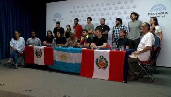 Cancillería desmiente que activistas de izquierda sean de misión oficial de Argentina