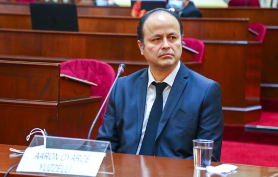 Aarón Oyarce es elegido representante de universidades privadas en el JNE  