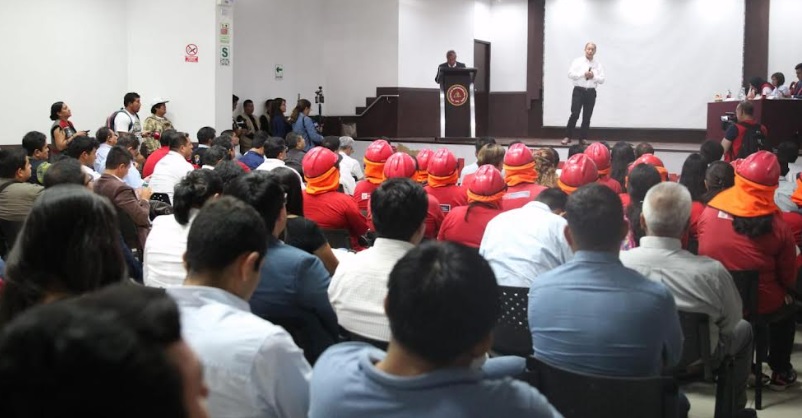 Ministro de Trabajo coordina con alcaldes de Lambayeque fomento al empleo con Llamkasun Perú