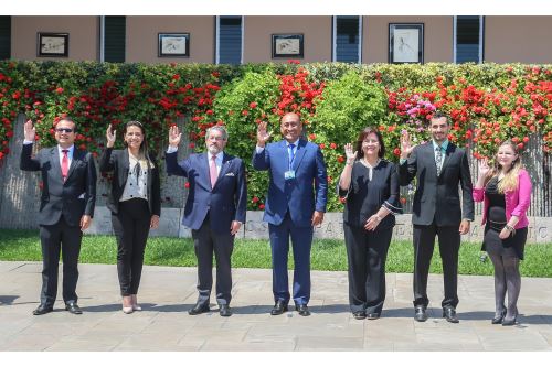 Doctora peruana lidera por primera vez instancia regional que reúne la salud de seis países