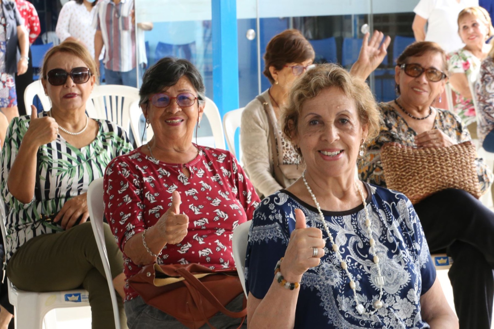 Conoce 4 maneras en que los adultos mayores contribuyen a la economía