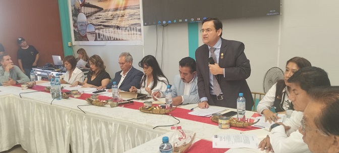 Gobernador de Lambayeque plantea plan equitativo y formalización para la pesca artesanal