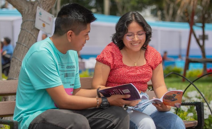 En el 2023 Pronabec otorgó más de 18 mil becas a estudiantes de familias vulnerables