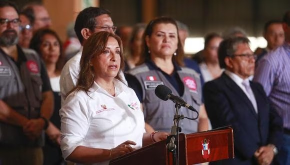 Dina Boluarte arremete contra Castillo por pretender debilitar al Gobierno: “dicen mentiras desde la Diroes”
