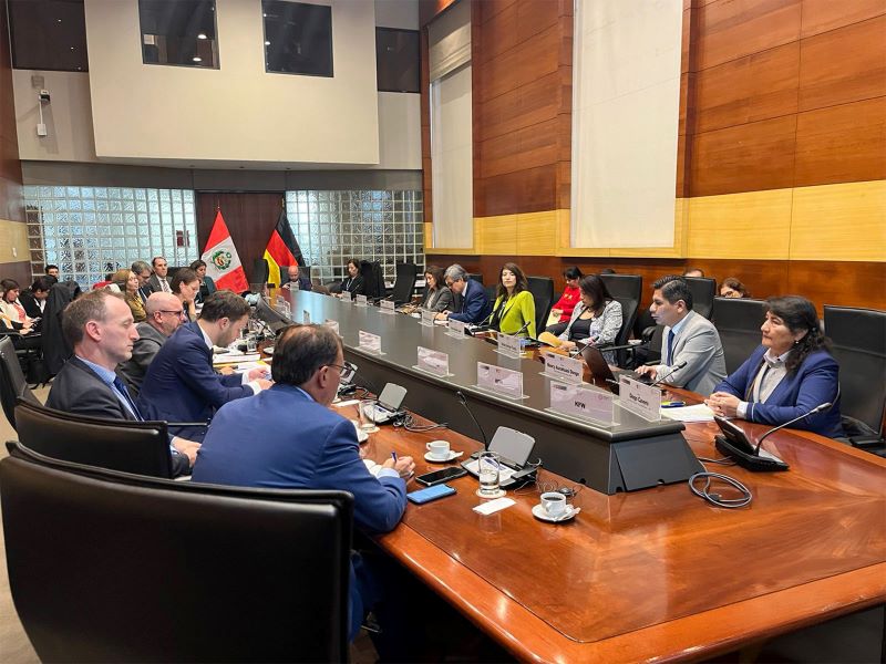 Perú y Alemania coordinan trabajo para desarrollo de proyectos de transporte urbano en varias ciudades del país