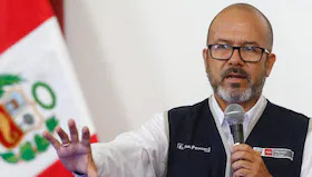 Subcomisión aprueba informe que recomienda inhabilitar por 10 años a exministro de Salud