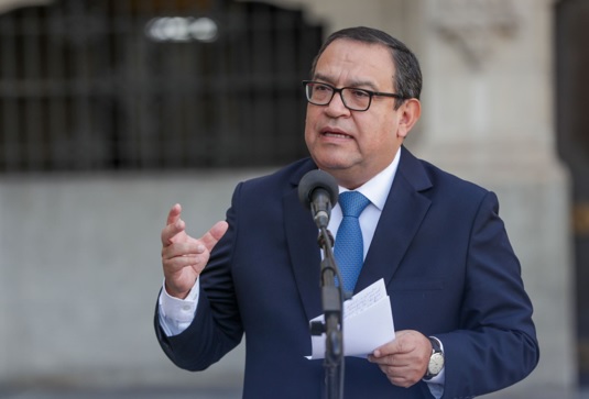 Premier Otárola: Ejecutivo está enfocado en el destrabe de grandes proyectos mineros