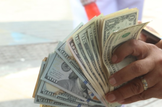 Dólar se mantendría relativamente estable y cerraría el año en S/ 3.80 soles