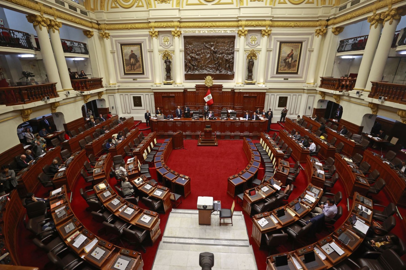Pleno del Congreso aprueba retorno a la bicameralidad