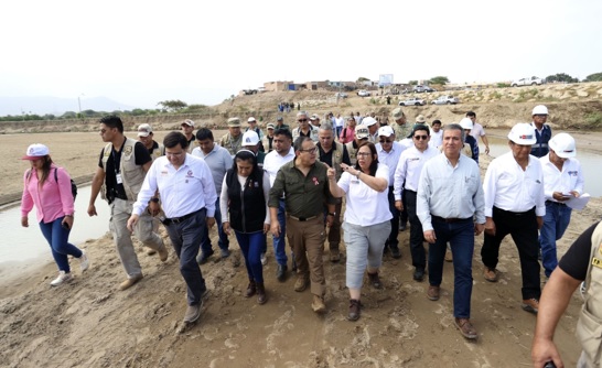Gobierno supervisa descolmatación de río en Lambayeque ante posible Fenómeno El Niño