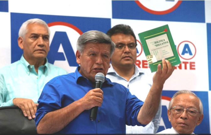 Indecopi inició denuncia de oficio contra César Acuña