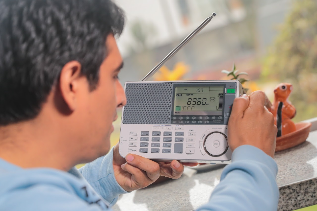 Más de cuatro millones de peruanos tienen acceso a los servicios de radio y televisión 