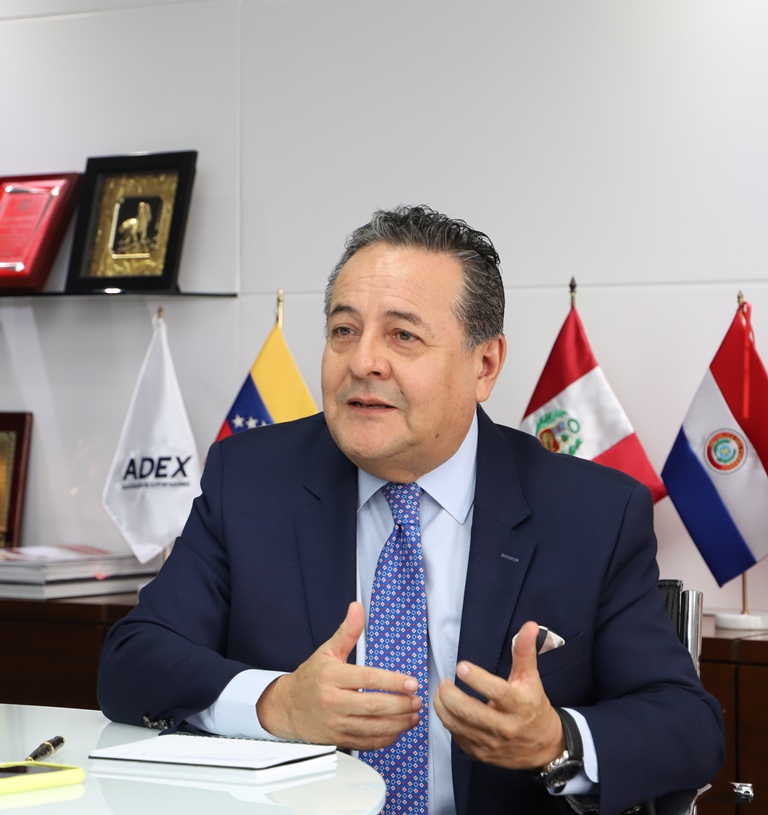 Adex invoca a poderes ejecutivo y legislativo a trabajar por el bienestar de los peruanos