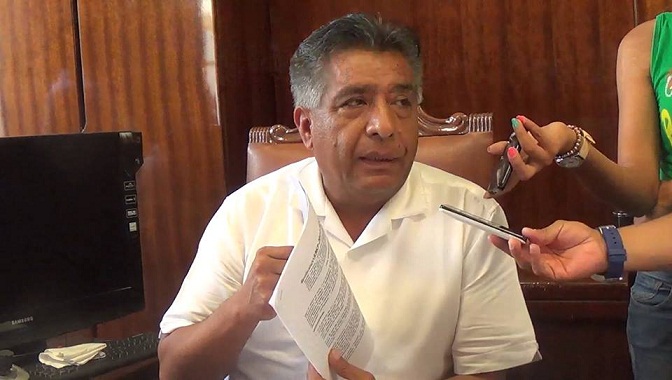 Alcalde de Chiclayo llamó “opositora democrática” a presidenta de la Junta de Fiscales