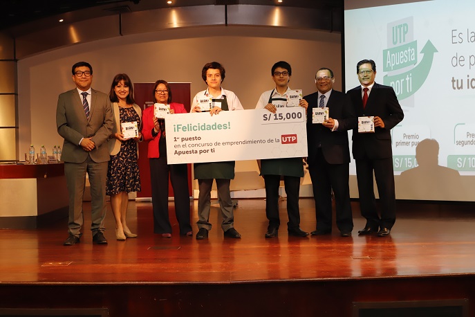 Universitarios presentan producto que busca sustituir la carne