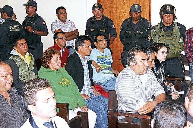 Los negocios turbios del policía Joel Ugaz con el clan “Los limpios de la corrupción”