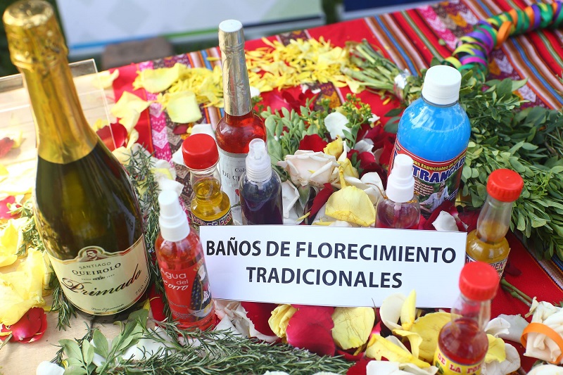 Alertan que llamados baños de florecimiento pueden provocar riesgos a la salud