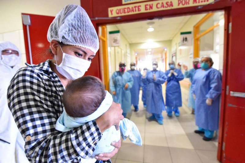 Bebé con cardiopatía congénita y Covid-19 fue dado de alta