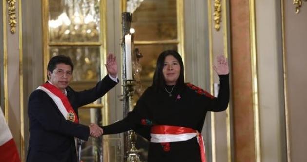 Congresista Chávez y Anibal Torres estuvieron detrás del discurso de Castillo  