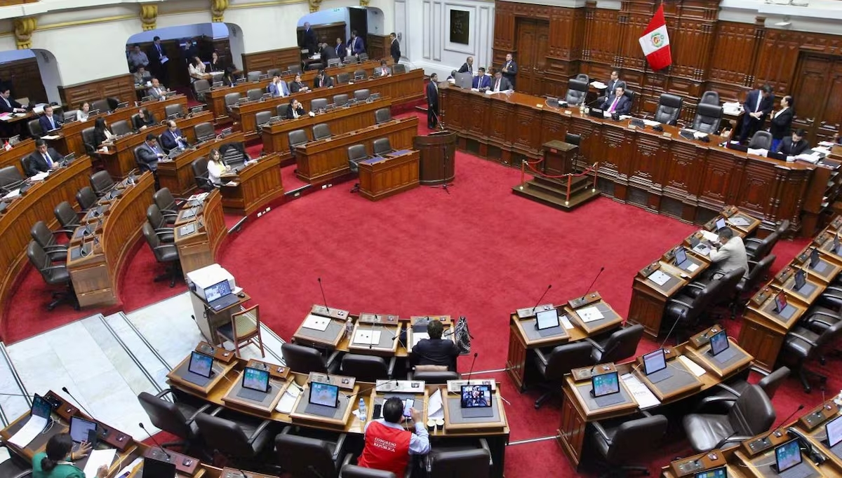 Congresistas recibirán  bono navideño de S/1700 para congresistas