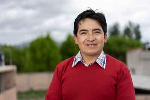 Profesor cajamarquino entre los 50 finalistas al "Nobel de Educación"